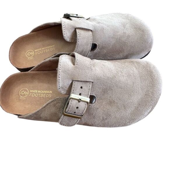 White Mountain Kids Suede Clogs Tan with Adjustable Buckle Size 3 - Picture 3 of 11